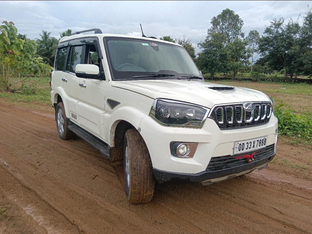 2019 Mahindra Scorpio S11 2WD BS IV 2019 Mahindra Scorpio S11 2WD BS IV