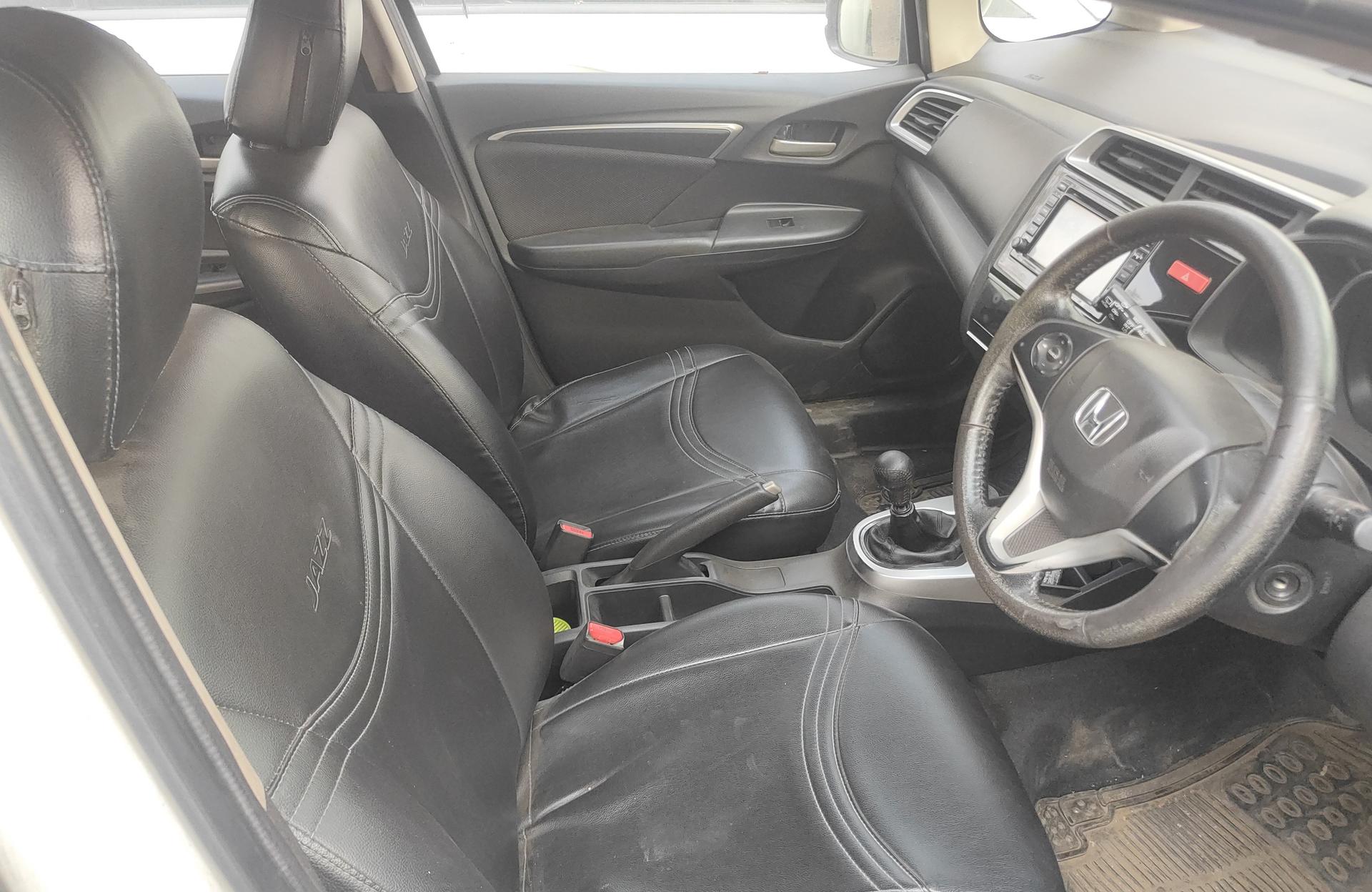 2016 Honda Jazz VX MT Petrol BS IV 2016 Honda Jazz VX MT Petrol BS IV