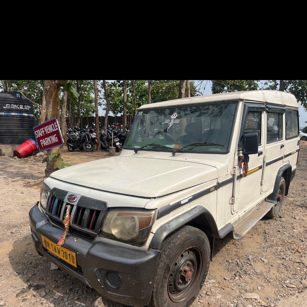 2011 Mahindra Bolero XL 2011 Mahindra Bolero XL