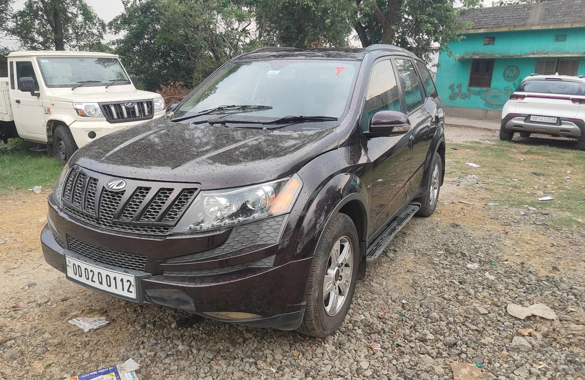 2014 Mahindra XUV500 W8 FWD 2014 Mahindra XUV500 W8 FWD