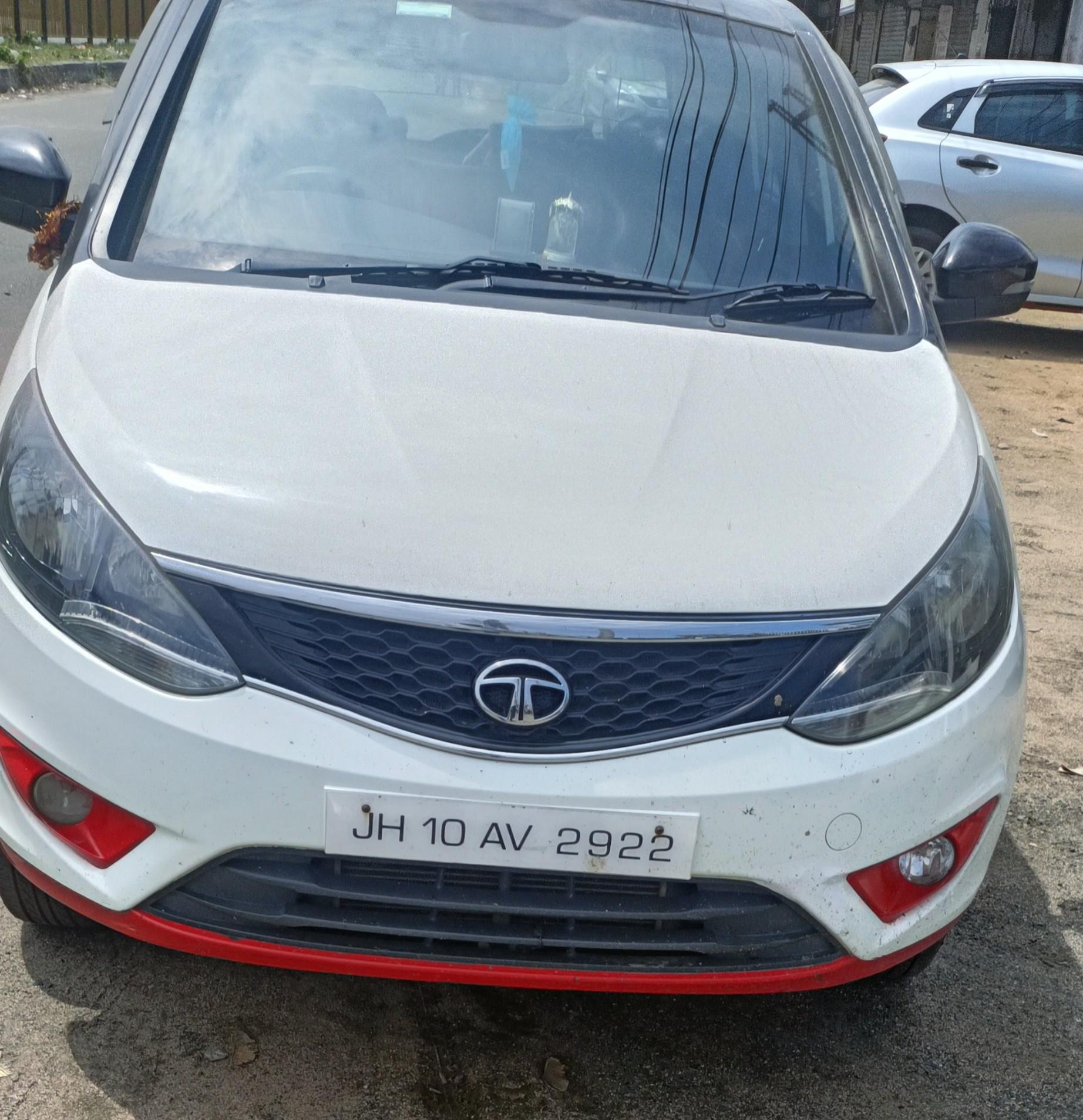 2015 Tata Bolt XM Quadrajet 75PS Diesel 2015 Tata Bolt XM Quadrajet 75PS Diesel