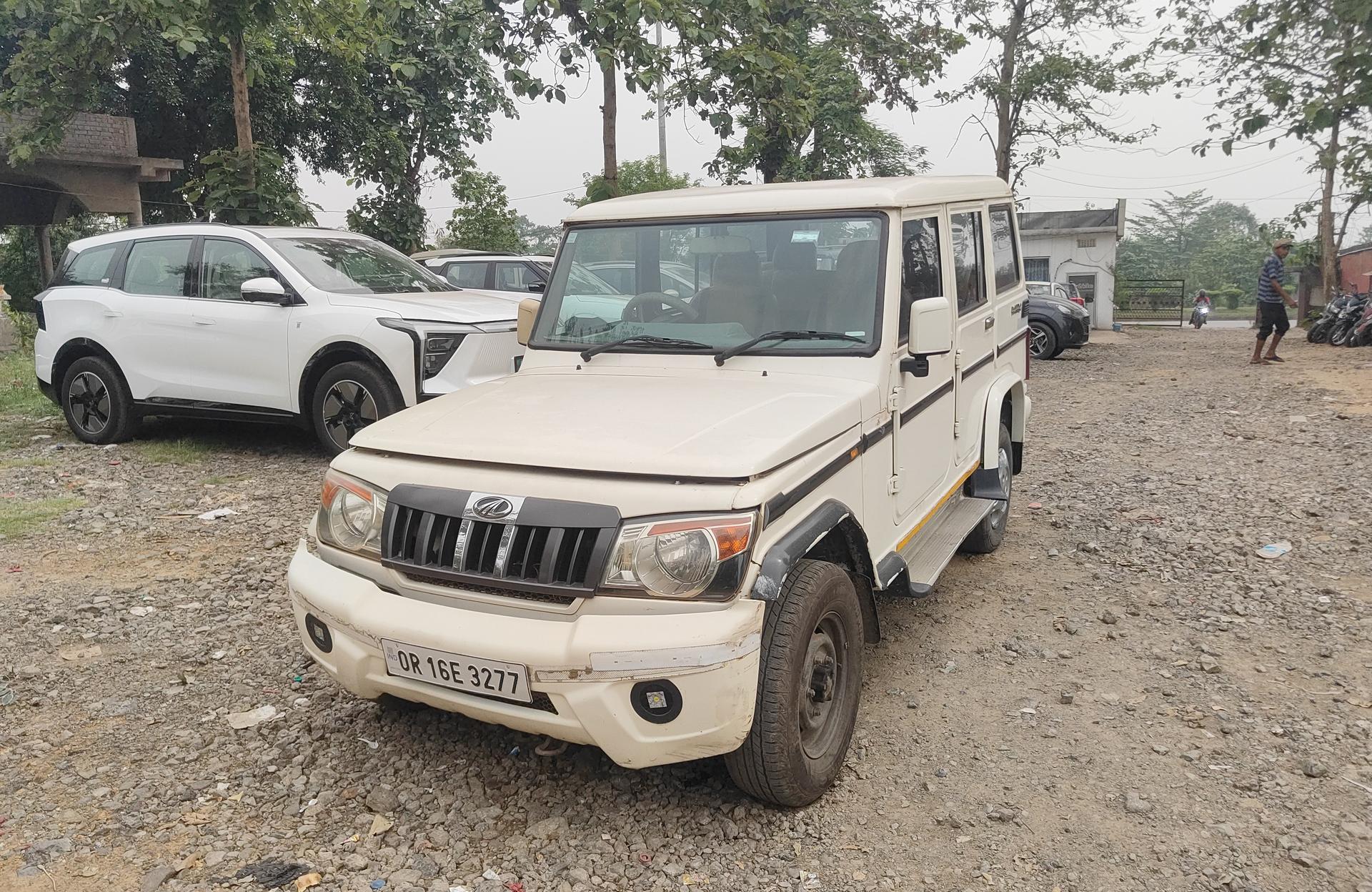 2012 Mahindra Bolero SLX BS3 2012 Mahindra Bolero SLX BS3