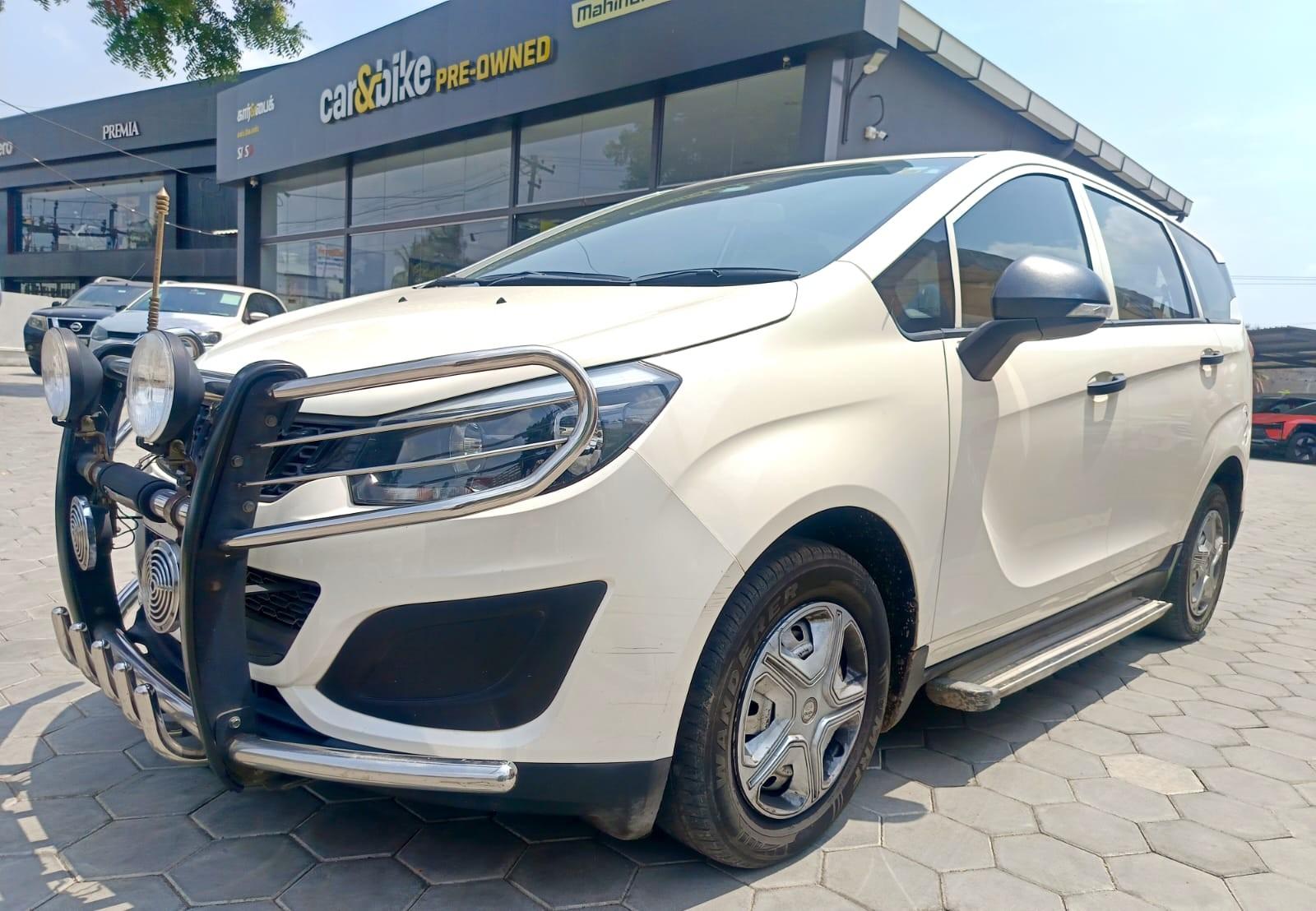 2019 Mahindra Marazzo M2 8-Seater 2019 Mahindra Marazzo M2 8-Seater