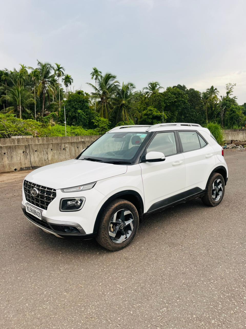 2019 Hyundai Venue SX (O) 1.0 Petrol BS IV 2019 Hyundai Venue SX (O) 1.0 Petrol BS IV