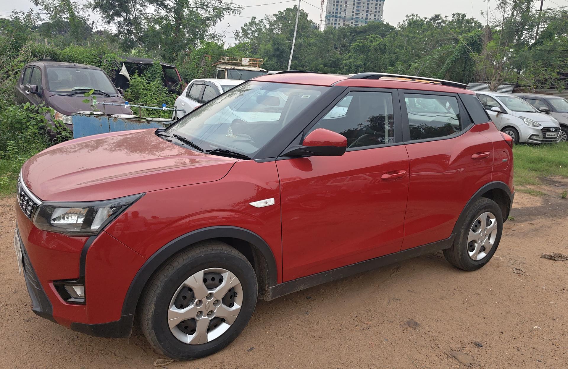 2022 Mahindra XUV300 W6 Diesel BS IV 2022 Mahindra XUV300 W6 Diesel BS IV
