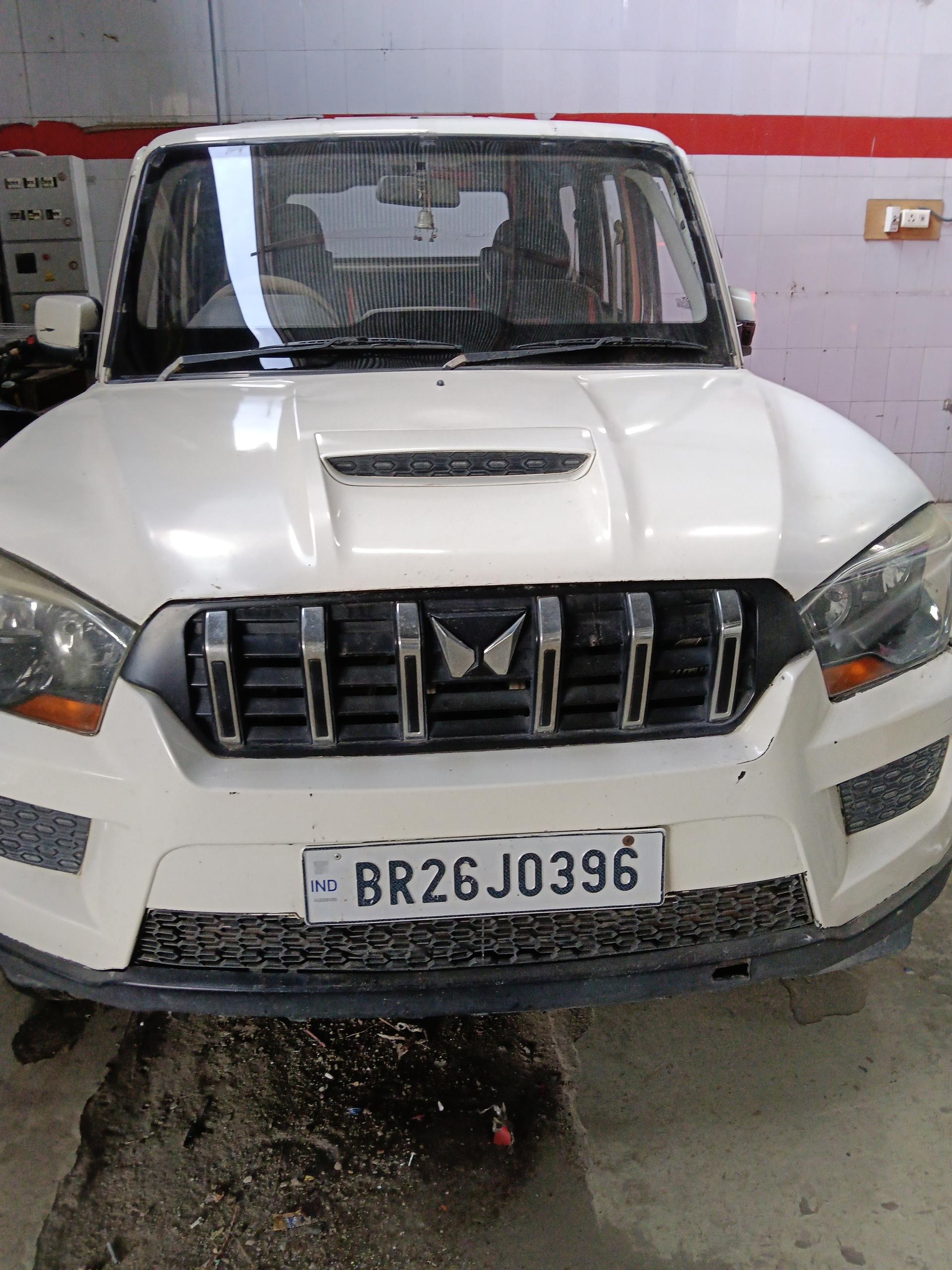 2015 Mahindra Scorpio S2 2WD 2015 Mahindra Scorpio S2 2WD