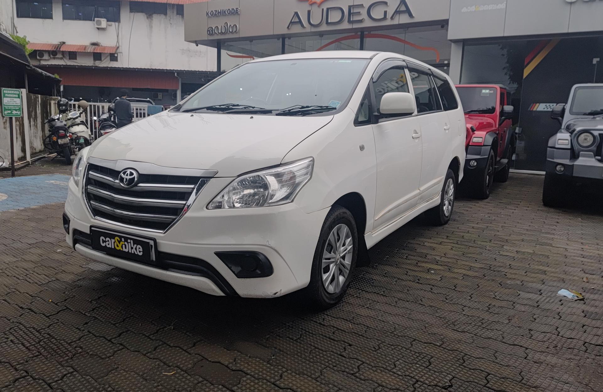 2015 Toyota Innova 2.5 E 2015 Toyota Innova 2.5 E