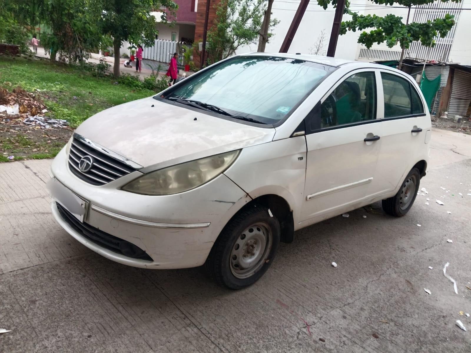 2013 Tata Indica Vista LS Quadrajet 2013 Tata Indica Vista LS Quadrajet