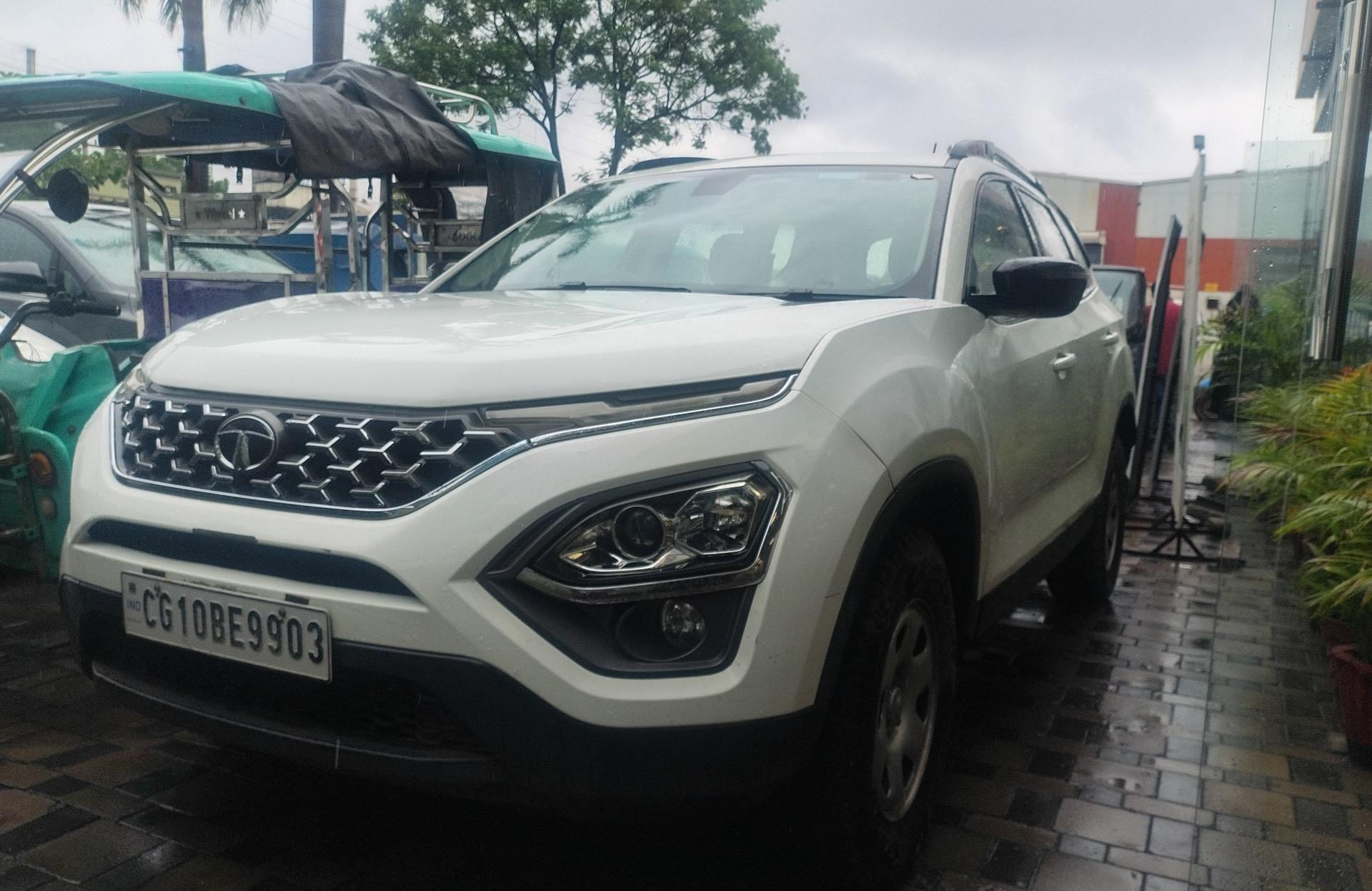 2021 Tata Safari XM 2021 Tata Safari XM