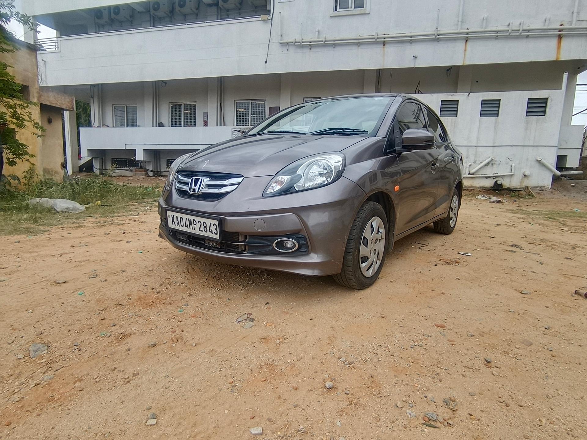 2014 Honda Amaze SX MT Diesel 2014 Honda Amaze SX MT Diesel
