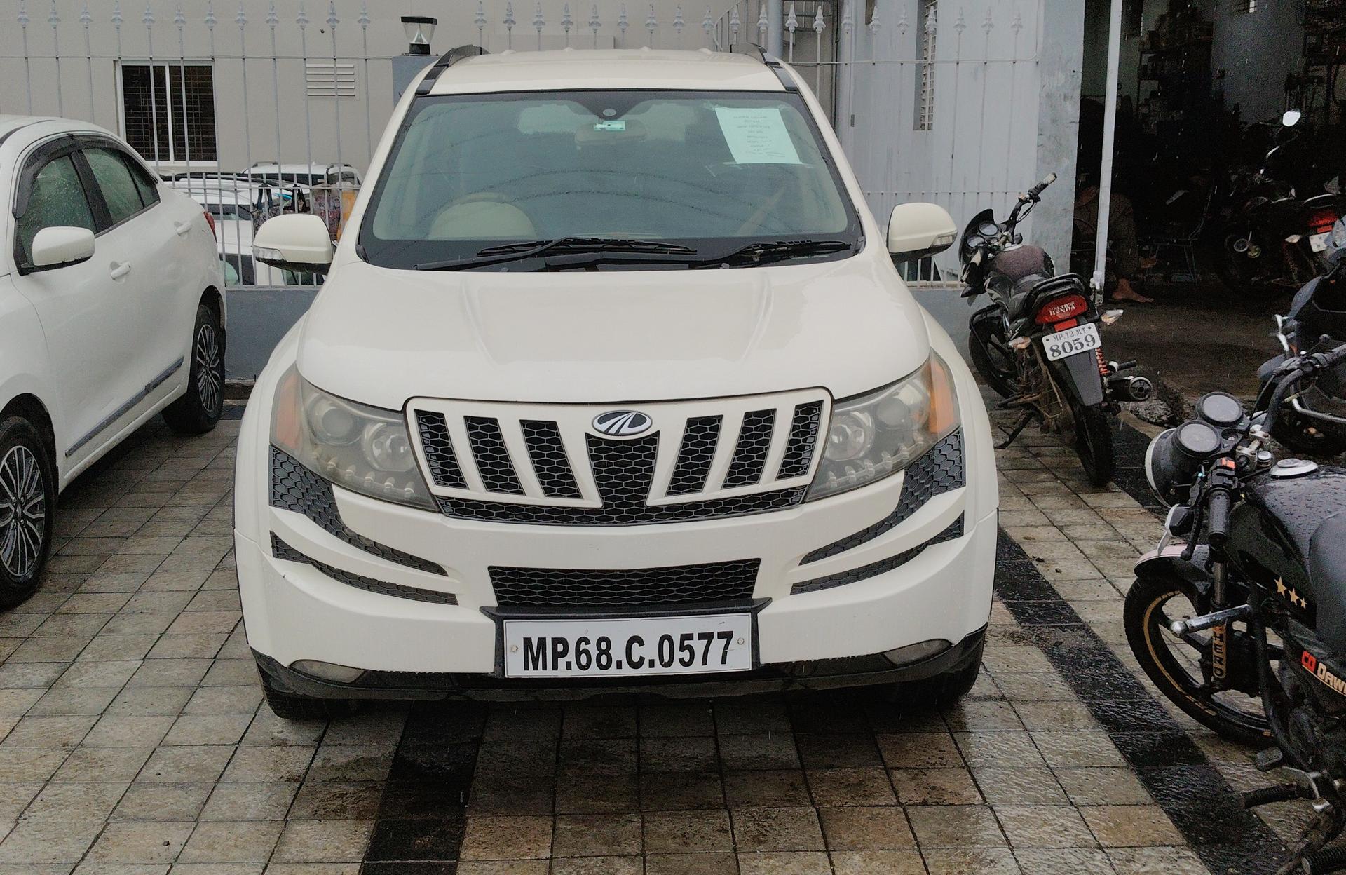 2011 Mahindra XUV500 W8 FWD 2011 Mahindra XUV500 W8 FWD