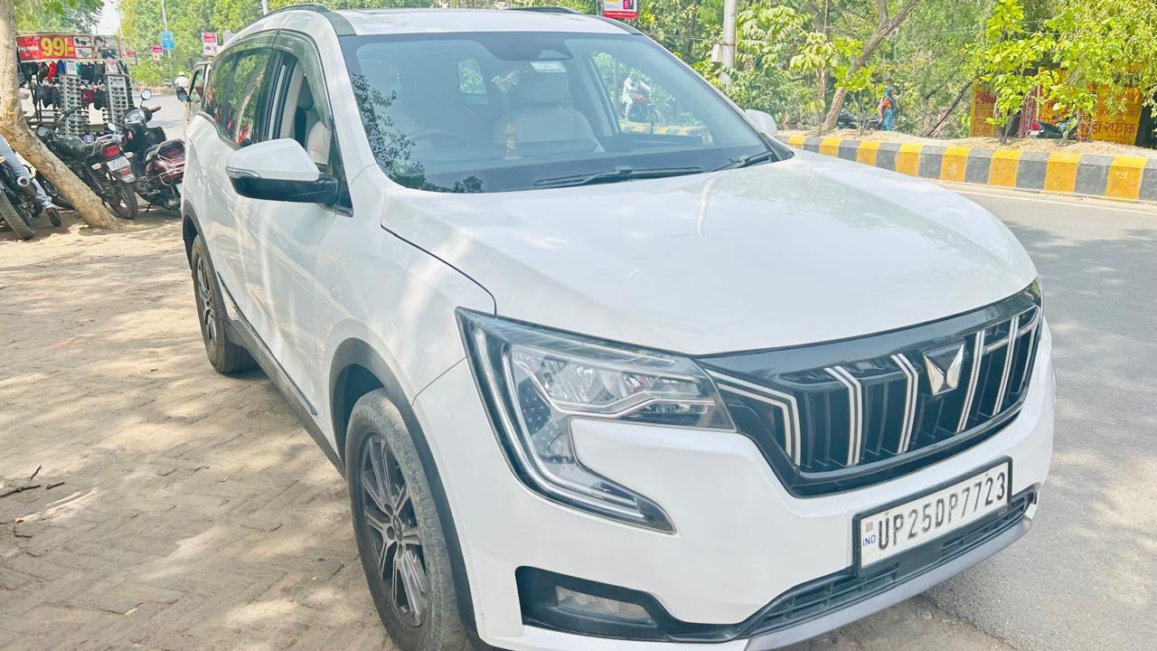 2022 Mahindra XUV700 AX7 MT Petrol 7 STR 2022 Mahindra XUV700 AX7 MT Petrol 7 STR
