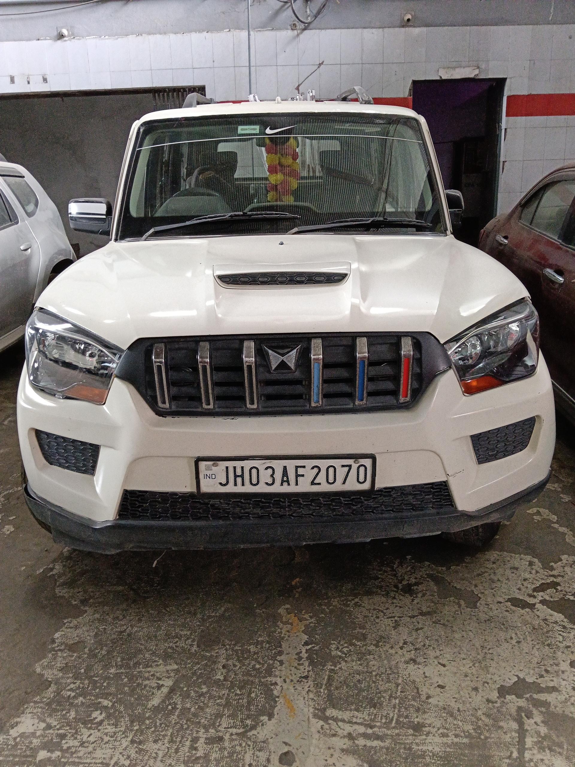 2015 Mahindra Scorpio S2 2WD 2015 Mahindra Scorpio S2 2WD