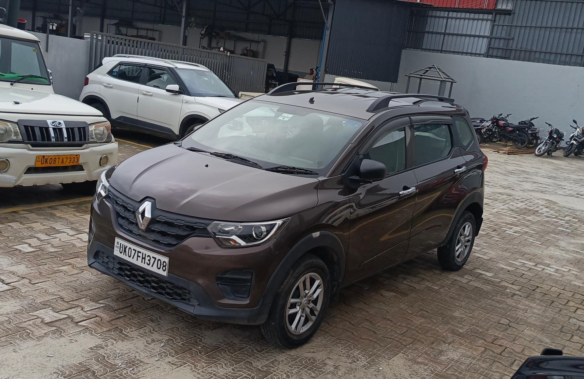 2022 Renault Triber RXL 2022 Renault Triber RXL