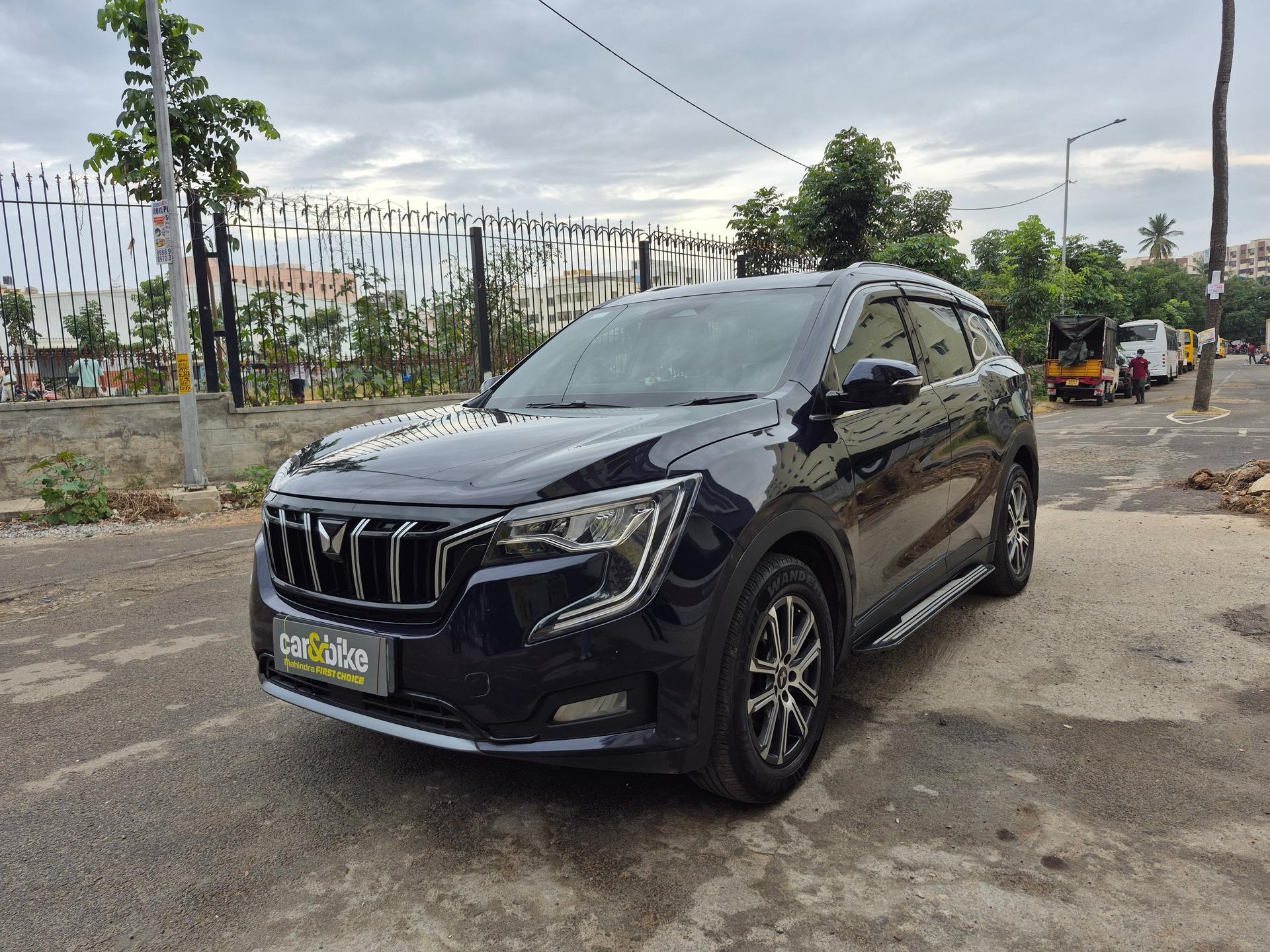 2024 Mahindra XUV700 AX7 MT Luxury Diesel 7 STR 2024 Mahindra XUV700 AX7 MT Luxury Diesel 7 STR