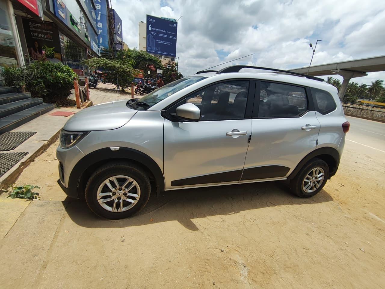 2021 Renault Triber RXT 2021 Renault Triber RXT