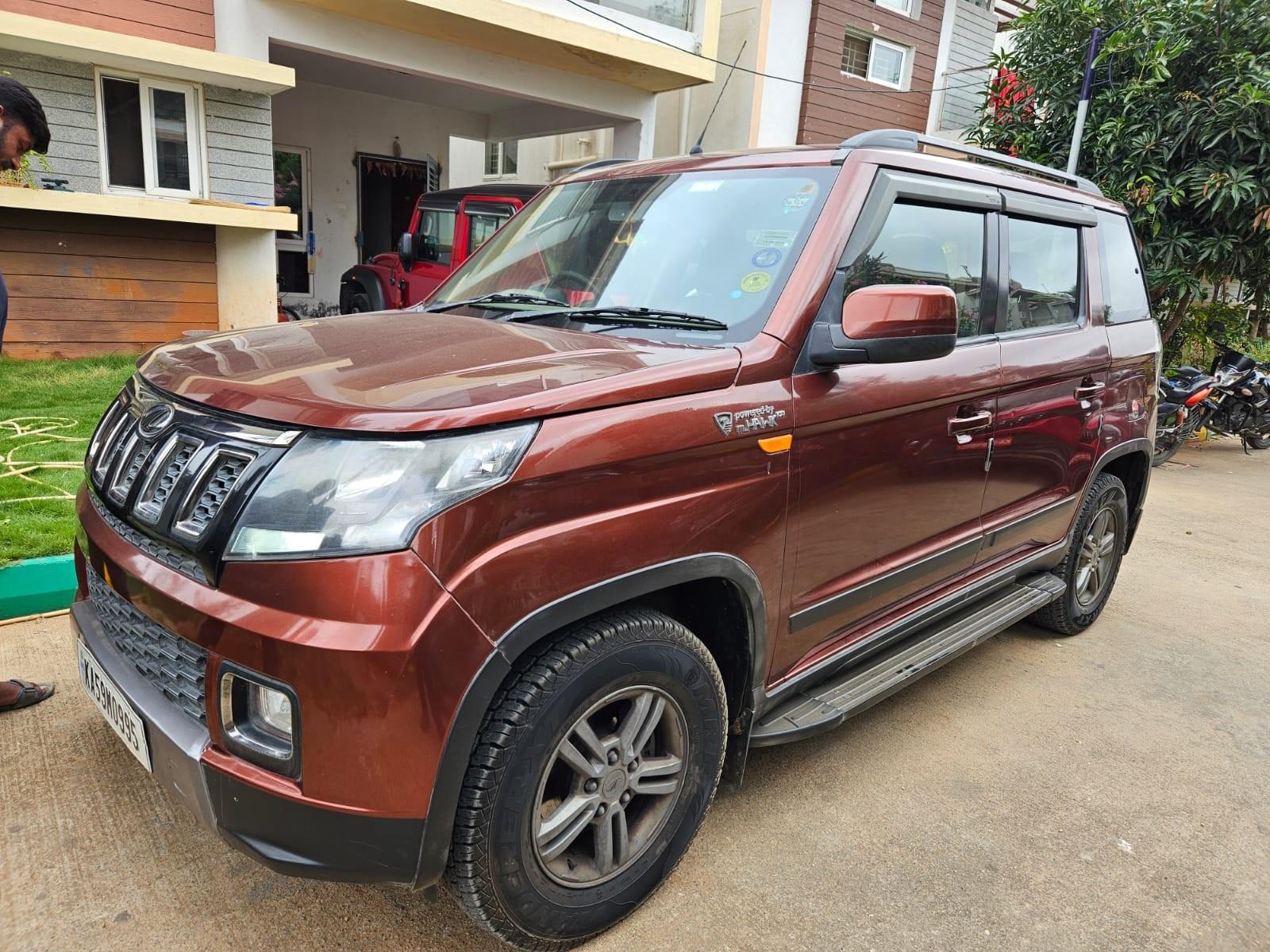2019 Mahindra TUV300 T10 100HP 2019 Mahindra TUV300 T10 100HP