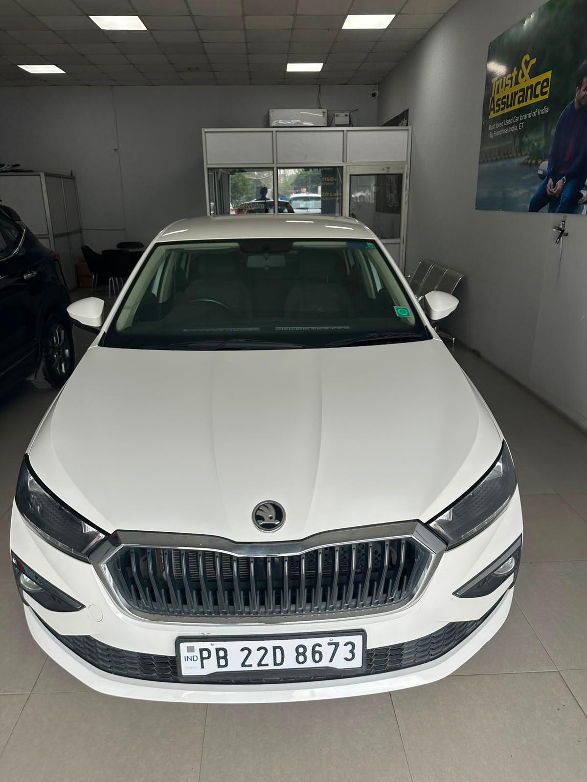 2023 Skoda Slavia Ambition 1.0 TSI MT 2023 Skoda Slavia Ambition 1.0 TSI MT