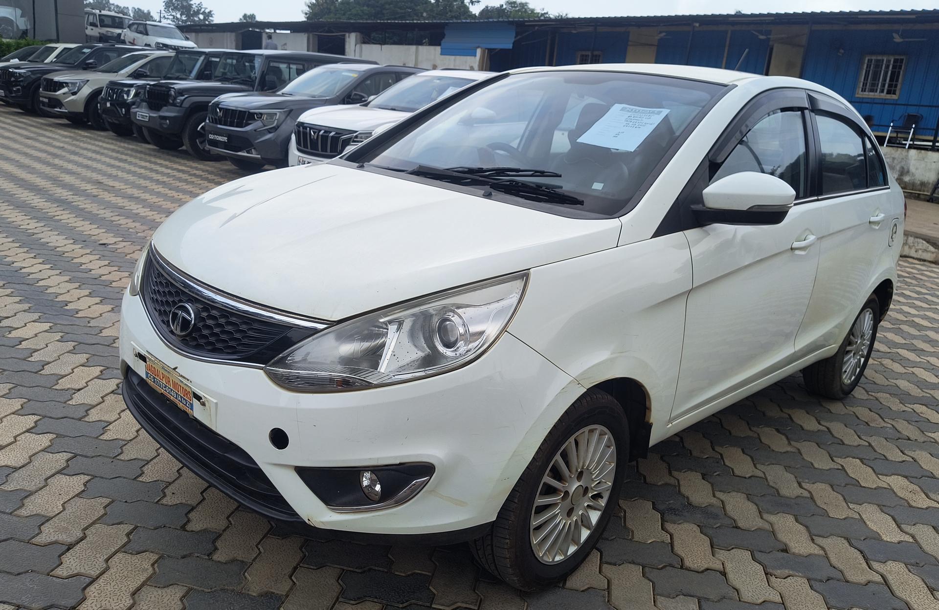 2015 Tata Zest XMS Petrol 2015 Tata Zest XMS Petrol