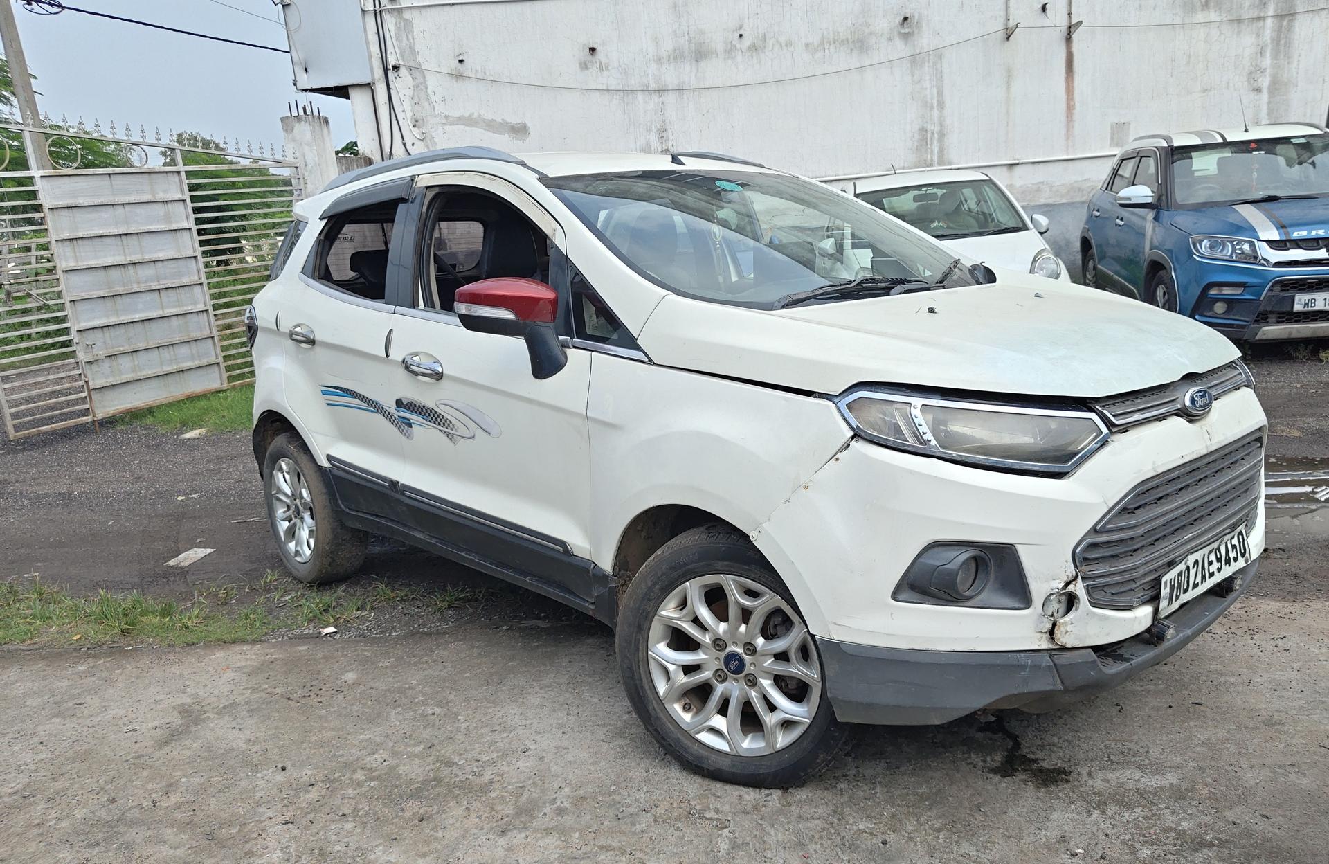 2013 Ford EcoSport 1.5 TiVCT Petrol Titanium BS IV 2013 Ford EcoSport 1.5 TiVCT Petrol Titanium BS IV