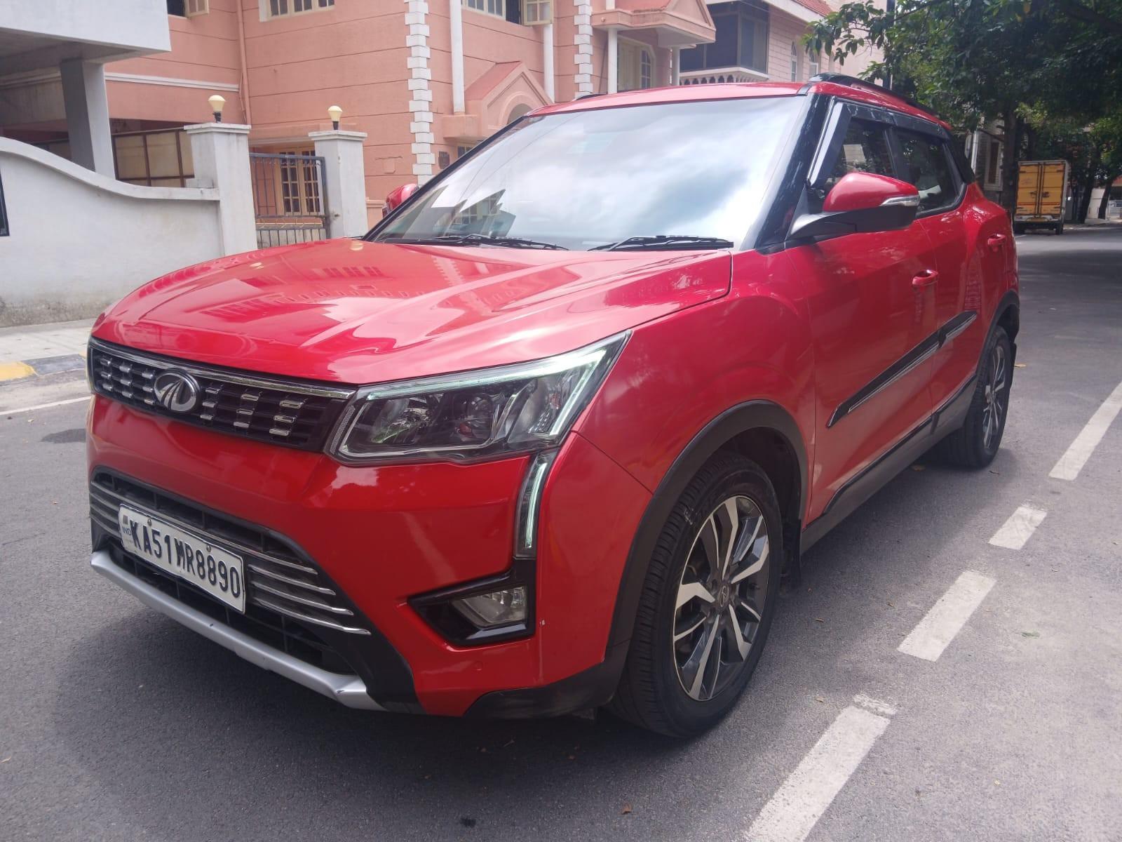 2022 Mahindra XUV300 W8 (O) Petrol 2022 Mahindra XUV300 W8 (O) Petrol