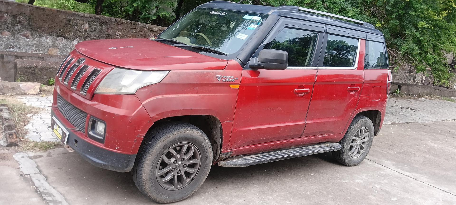 2018 Mahindra TUV300 T10 100HP 2018 Mahindra TUV300 T10 100HP