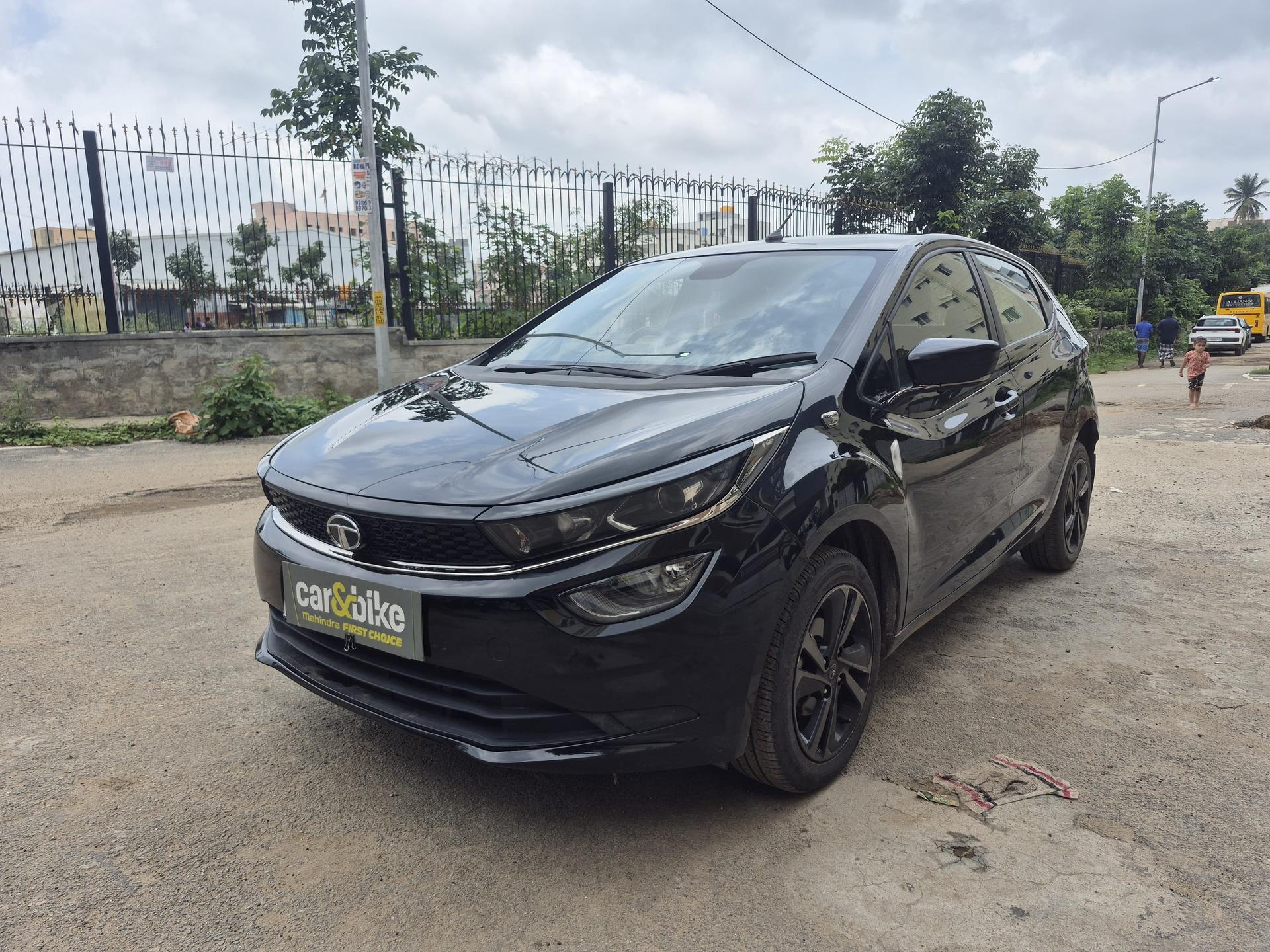 2022 Tata Altroz XZ Plus TC Dark Petrol 2022 Tata Altroz XZ Plus TC Dark Petrol