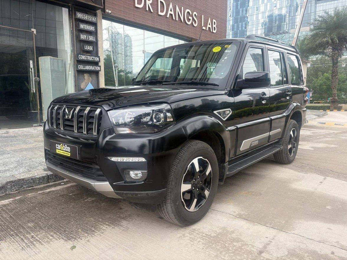 Used 2025 Mahindra Scorpio Classic, Spaze Business Park, Gurgaon Used 2025 Mahindra Scorpio Classic, Spaze Business Park, Gurgaon