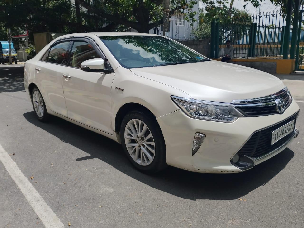 2016 Toyota Camry Hybrid BS IV 2016 Toyota Camry Hybrid BS IV