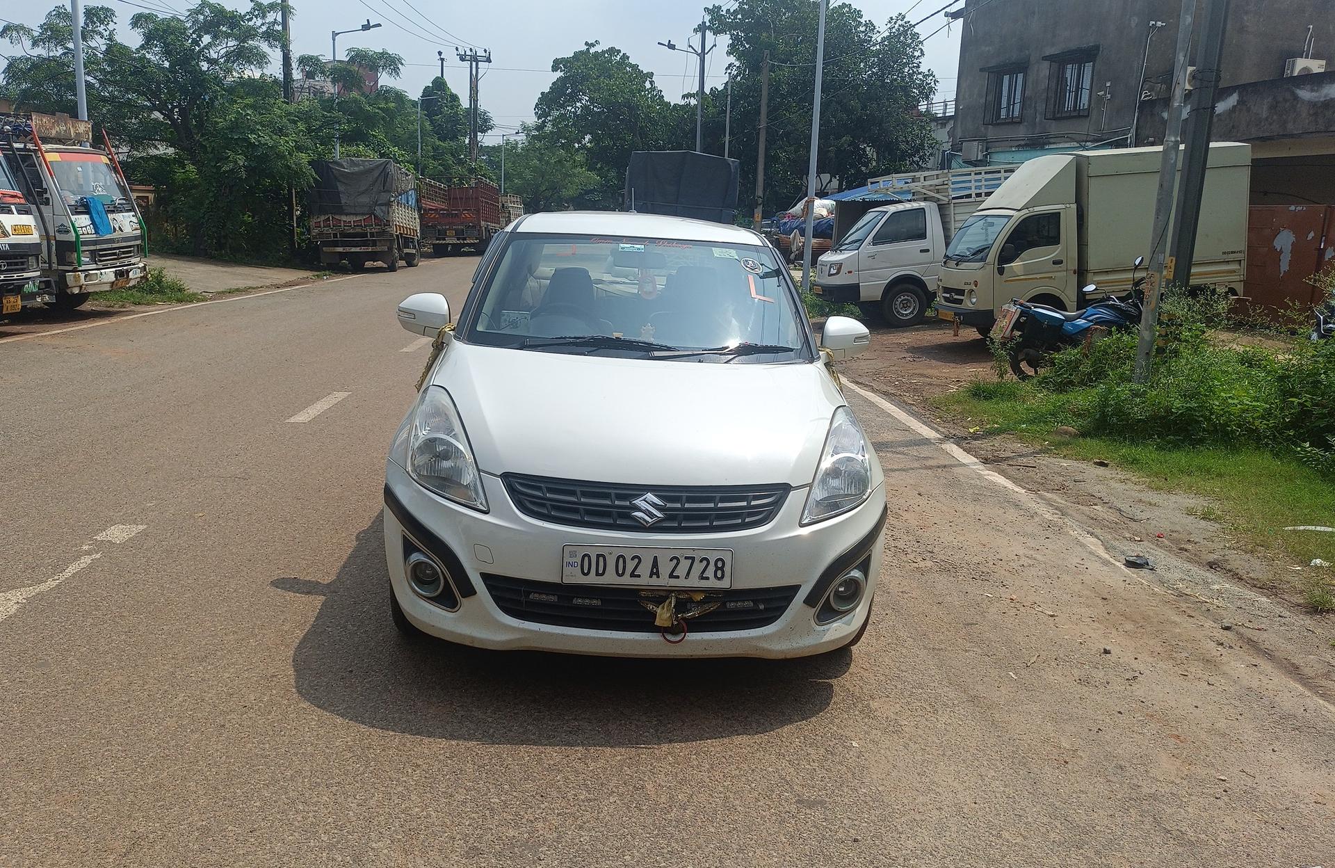2013 Maruti Suzuki Swift DZire ZDI 2013 Maruti Suzuki Swift DZire ZDI