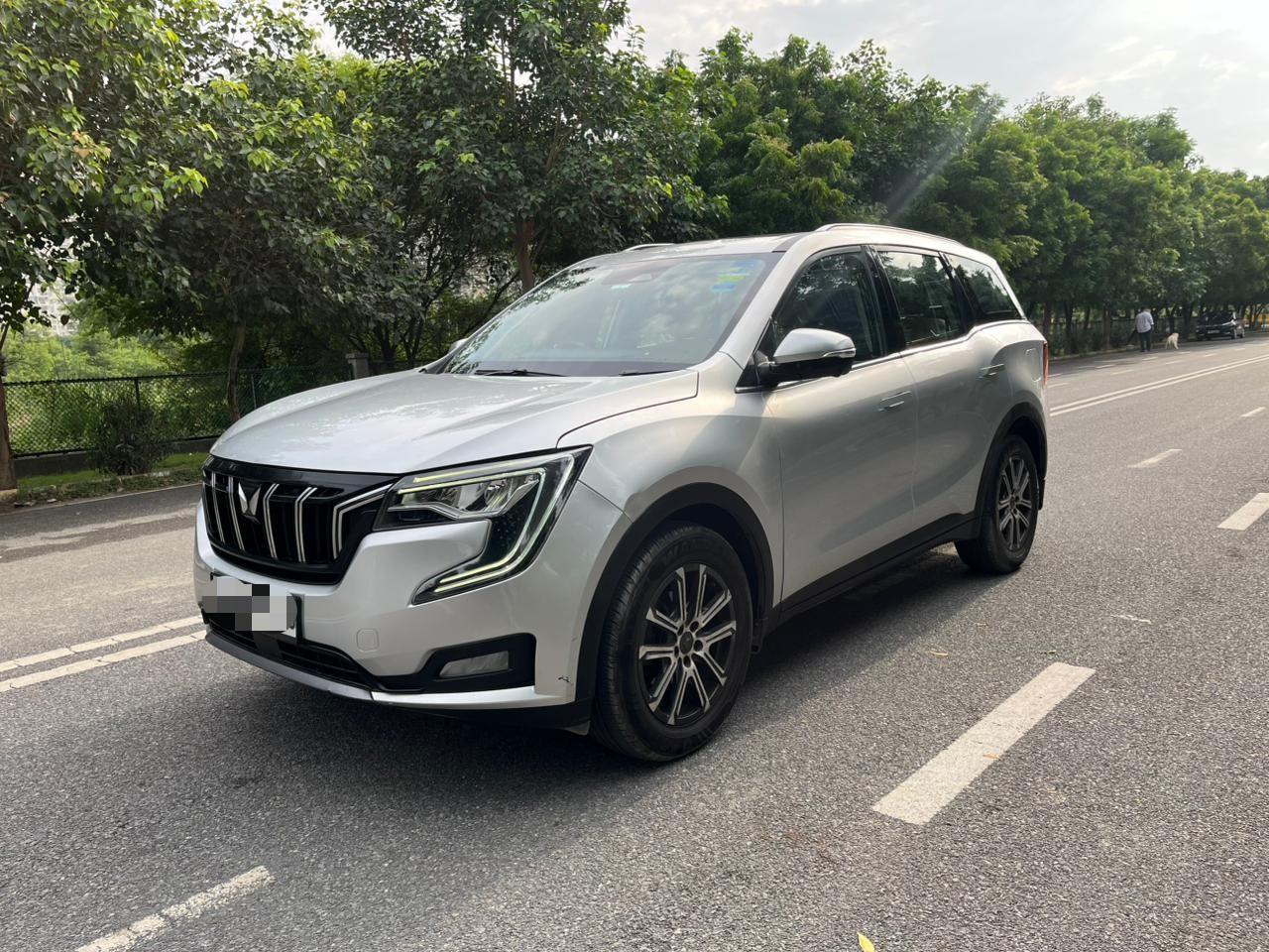 2021 Mahindra XUV700 AX7 AT Luxury Petrol 7 STR 2021 Mahindra XUV700 AX7 AT Luxury Petrol 7 STR