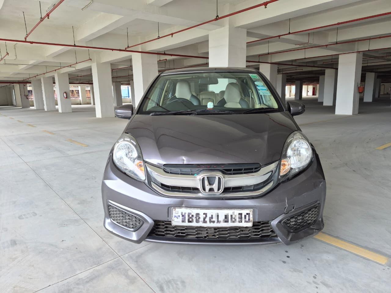 2017 Honda Amaze S (OP) MT Petrol 2017 Honda Amaze S (OP) MT Petrol