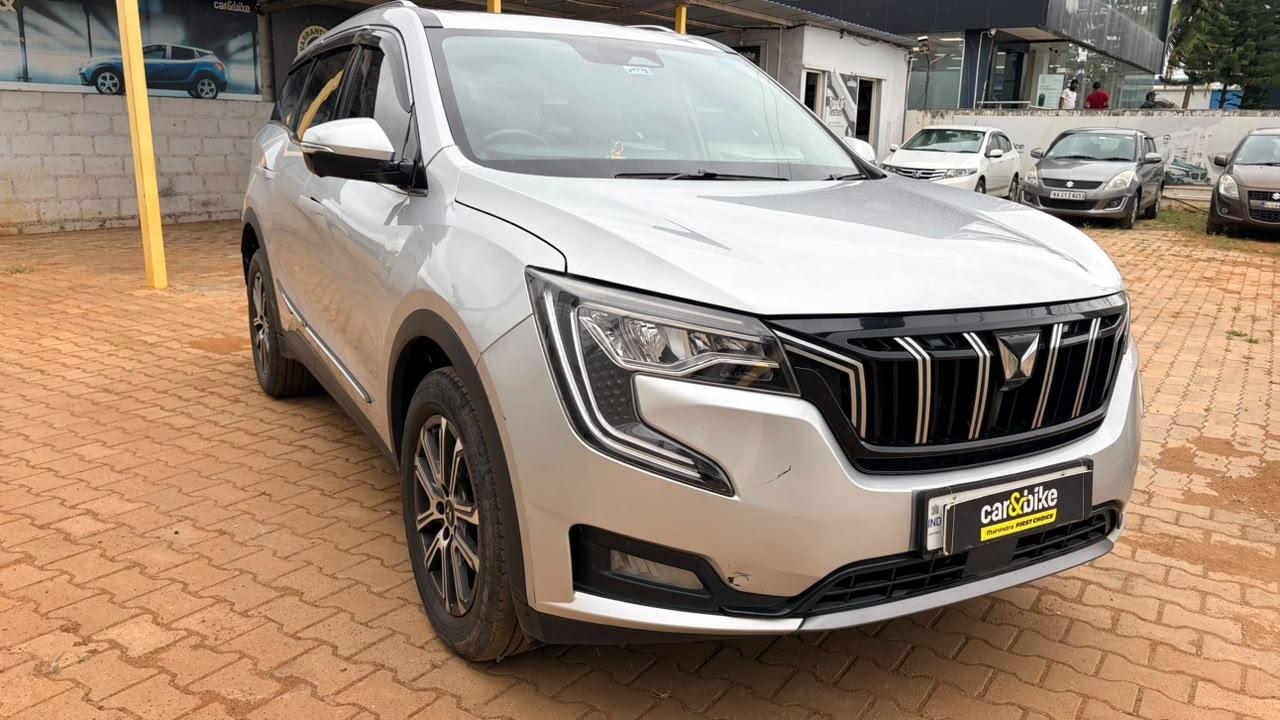 2024 Mahindra XUV700 MX Diesel MT 7 STR 2024 Mahindra XUV700 MX Diesel MT 7 STR