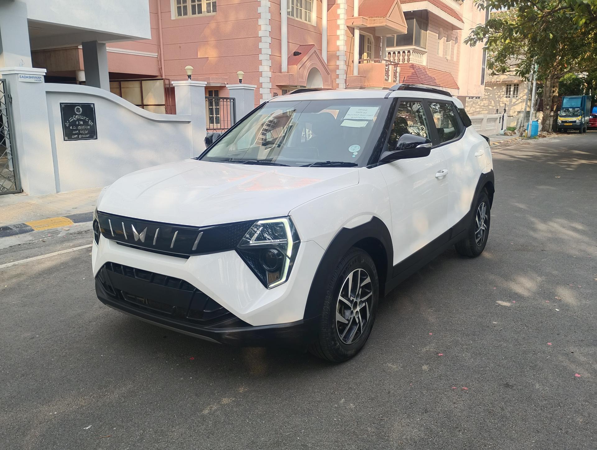 Used 2024 Mahindra XUV 3XO, N/A Used 2024 Mahindra XUV 3XO, N/A