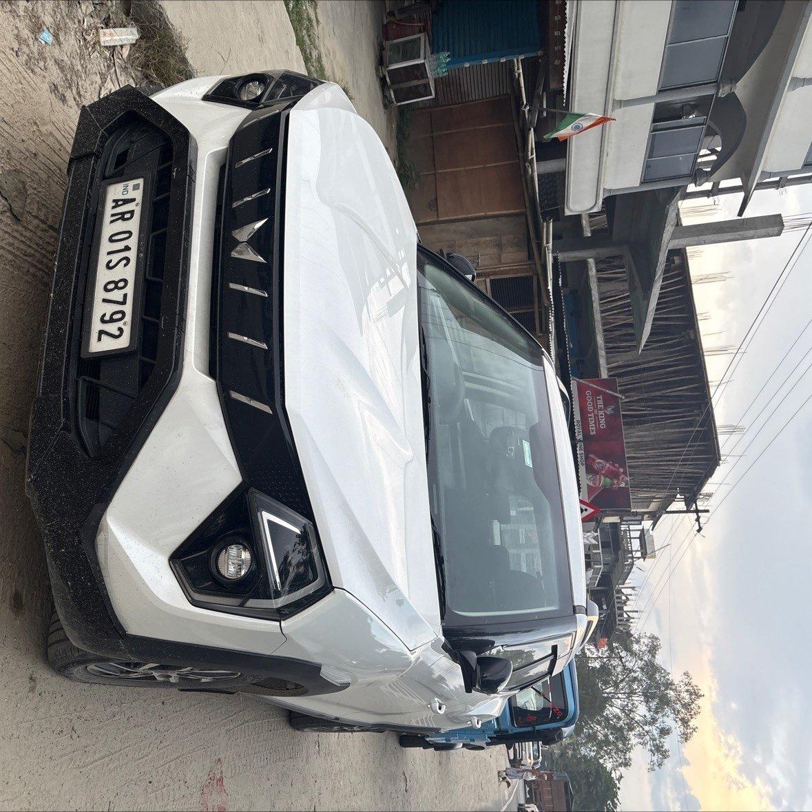 2024 Mahindra XUV 3XO AX5 1.2 L TCMPFi 2024 Mahindra XUV 3XO AX5 1.2 L TCMPFi