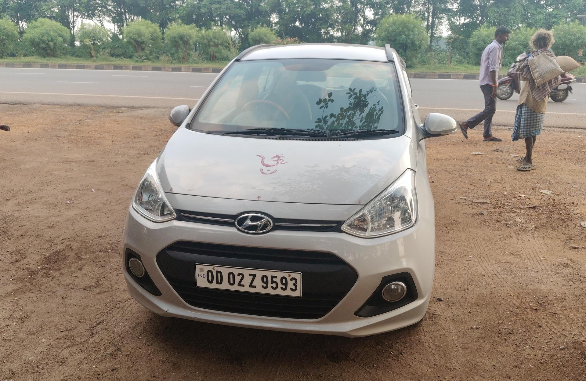 2015 Hyundai Grand i10 1.2 Sportz Petrol BS IV 2015 Hyundai Grand i10 1.2 Sportz Petrol BS IV