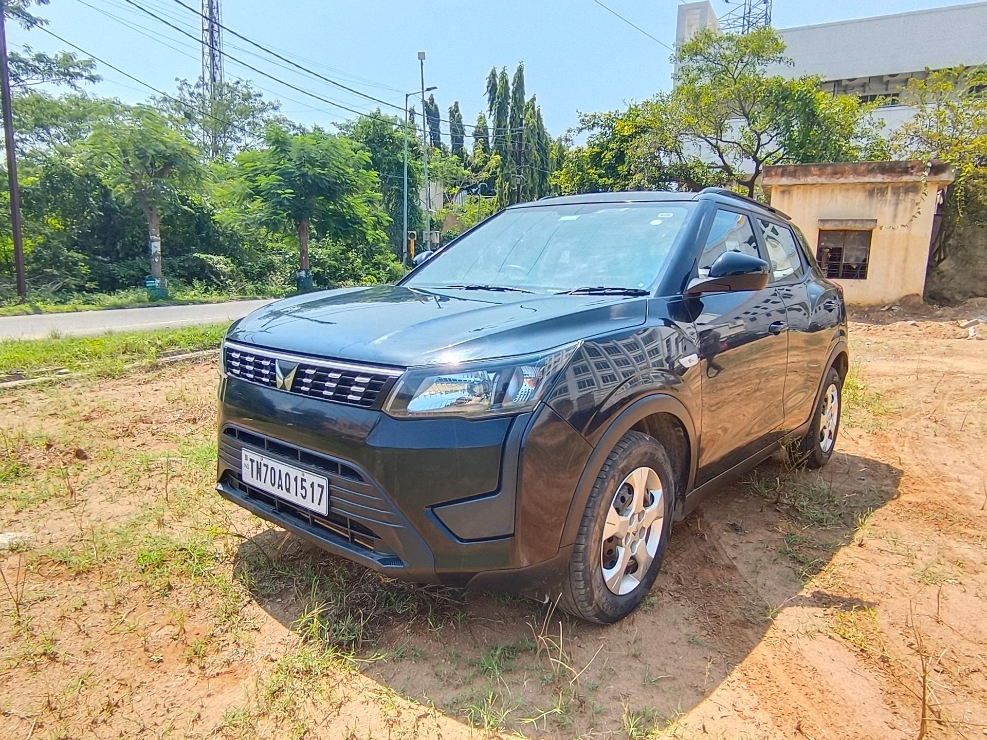 2023 Mahindra XUV300 W6 Petrol 2023 Mahindra XUV300 W6 Petrol