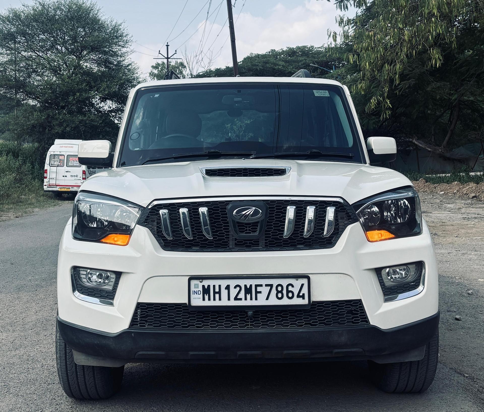 2015 Mahindra Scorpio S4 PLUS 1.99 Litre 2015 Mahindra Scorpio S4 PLUS 1.99 Litre