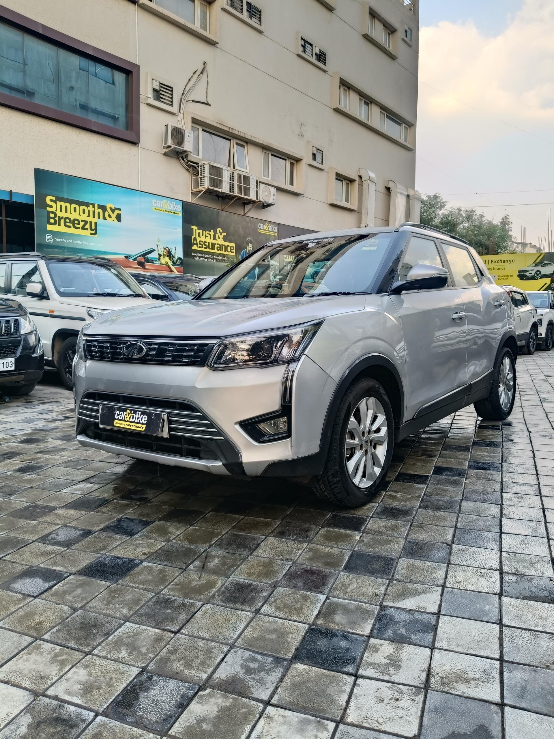 2020 Mahindra XUV300 W8 (O) Diesel 2020 Mahindra XUV300 W8 (O) Diesel