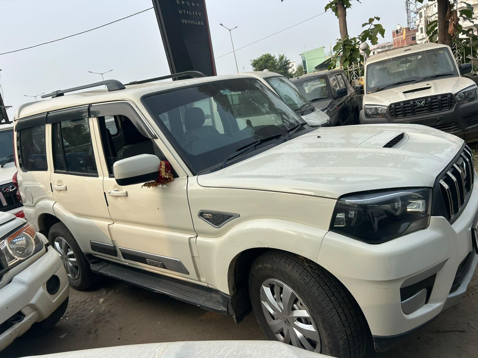 2024 Mahindra Scorpio Classic S 7 Seater 2024 Mahindra Scorpio Classic S 7 Seater