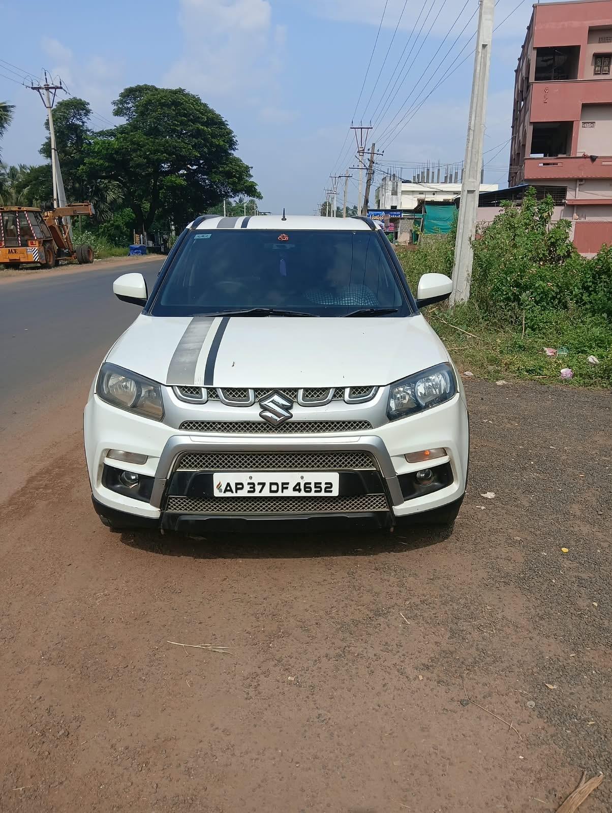 2017 Maruti Suzuki Vitara Brezza VDI (O) 2017 Maruti Suzuki Vitara Brezza VDI (O)