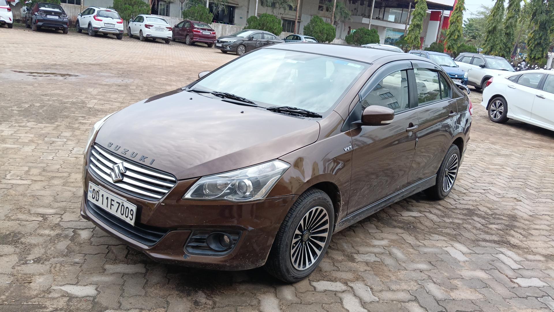 2015 Maruti Suzuki Ciaz VXI Plus 2015 Maruti Suzuki Ciaz VXI Plus