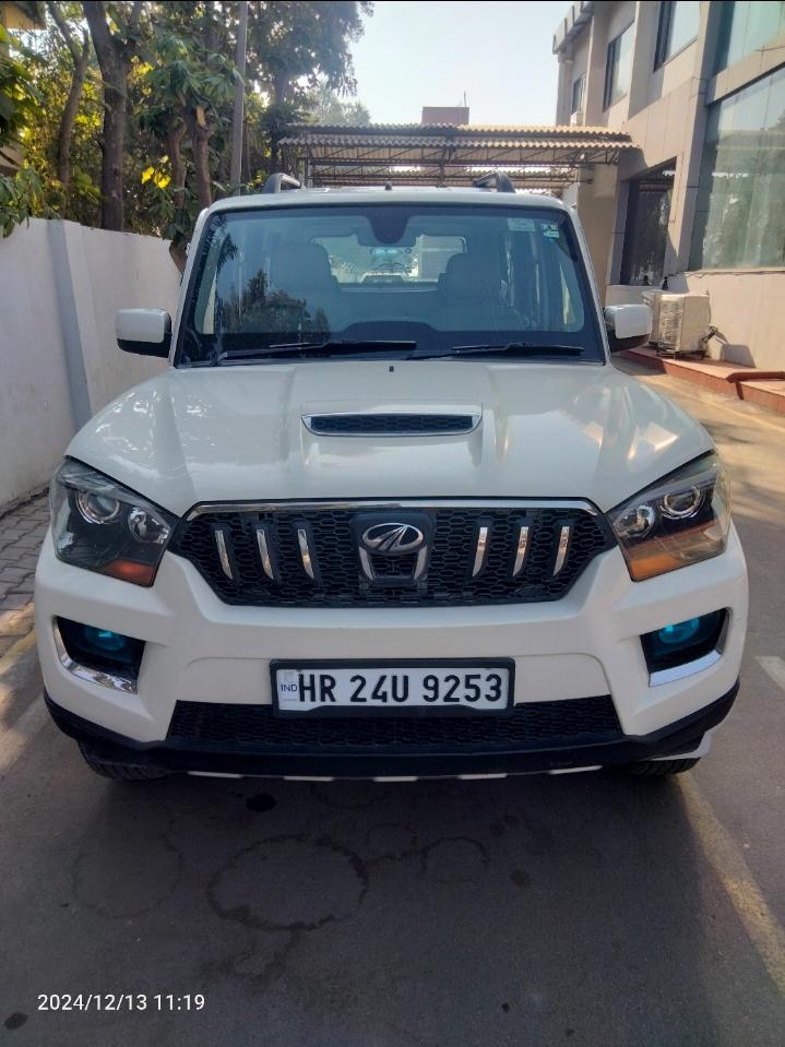 2014 Mahindra Scorpio S10 2WD 2014 Mahindra Scorpio S10 2WD