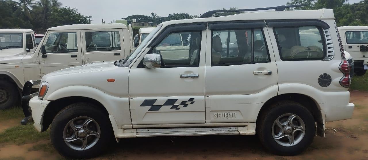 2013 Mahindra Scorpio VLX 2WD BS3 2013 Mahindra Scorpio VLX 2WD BS3