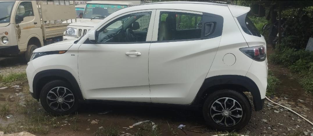2017 Mahindra KUV100 K2 6 STR 2017 Mahindra KUV100 K2 6 STR