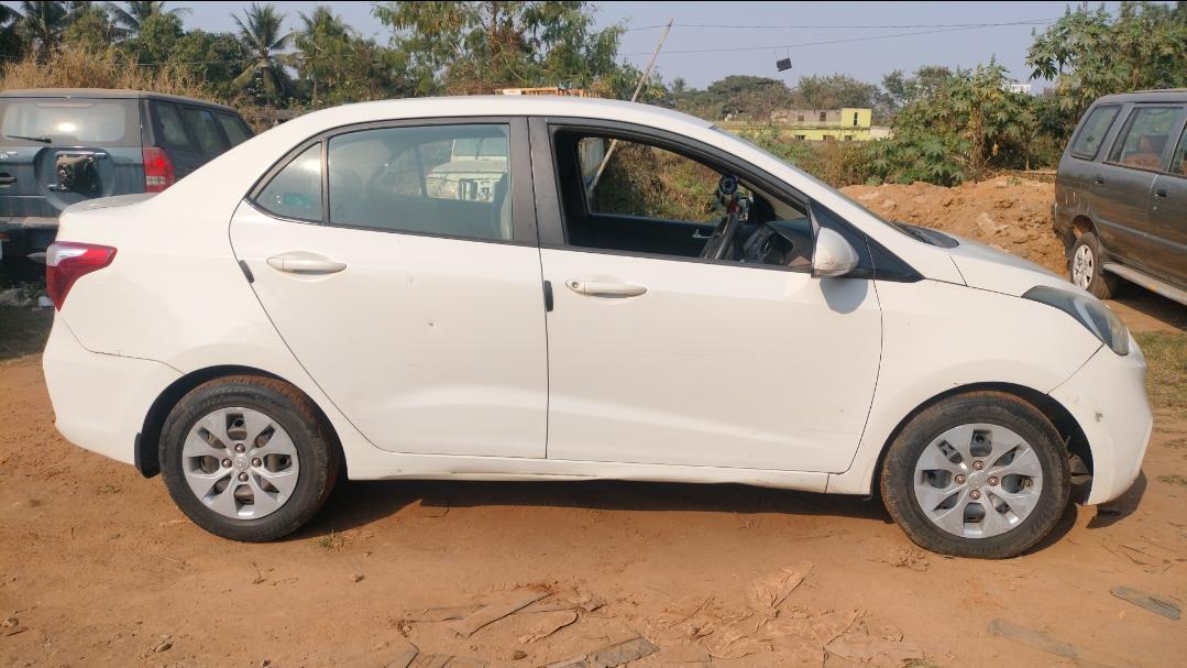 2017 Hyundai Xcent S Petrol 2017 Hyundai Xcent S Petrol