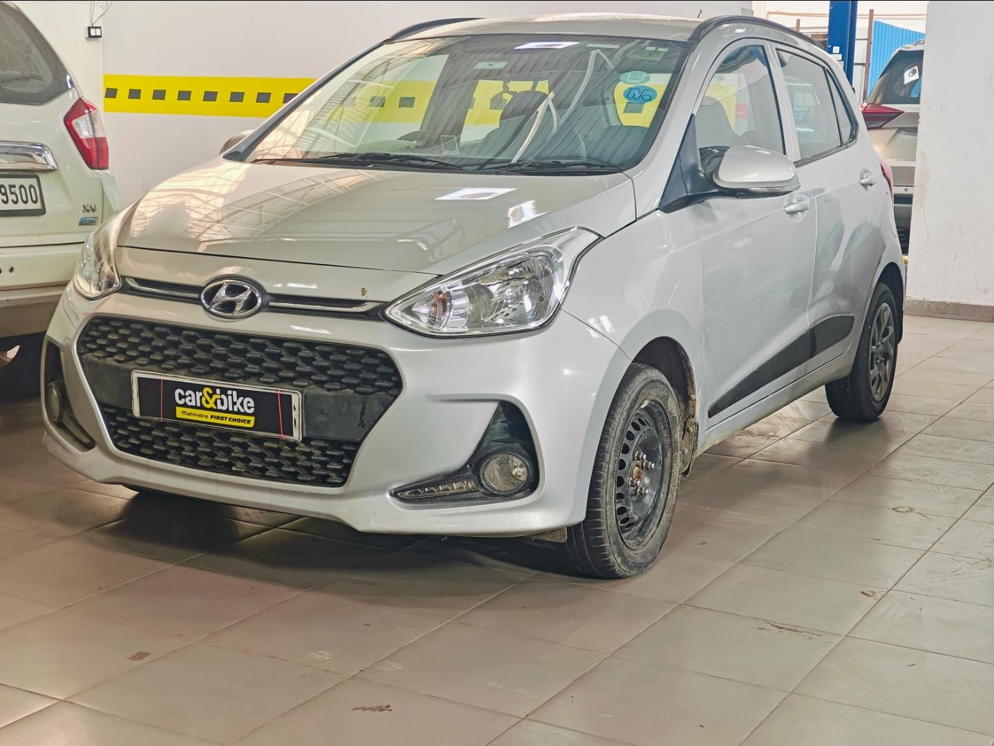 2017 Hyundai Grand i10 1.2 Sportz(O) Petrol 2017 Hyundai Grand i10 1.2 Sportz(O) Petrol