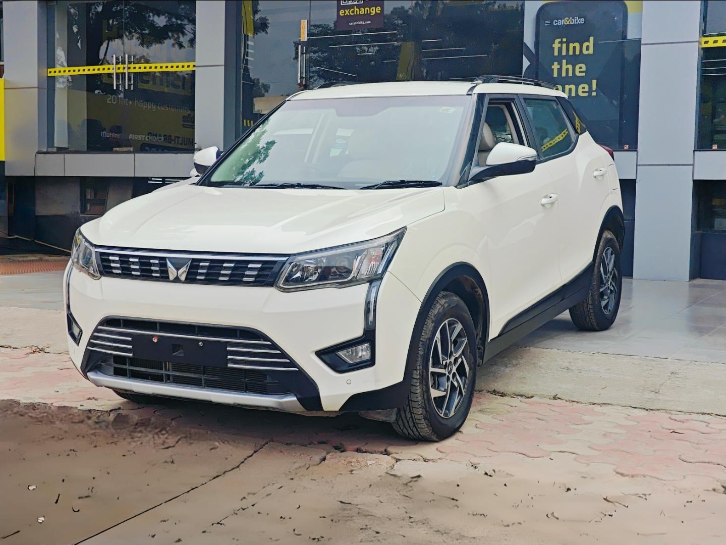 2023 Mahindra XUV300 W8 Petrol 2023 Mahindra XUV300 W8 Petrol