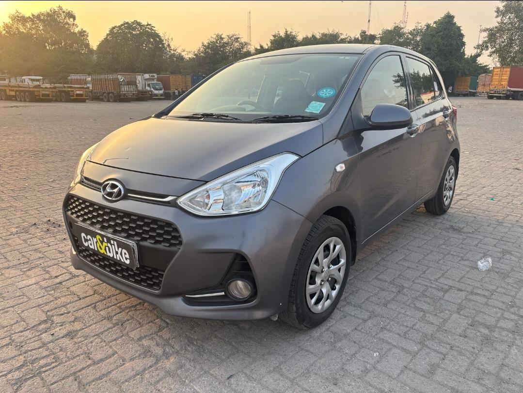 2017 Hyundai Grand i10 1.2 Sportz Petrol BS IV 2017 Hyundai Grand i10 1.2 Sportz Petrol BS IV