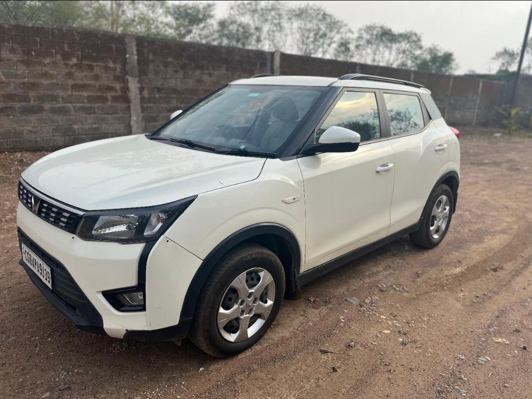 2022 Mahindra XUV300 W6 AMT Diesel 2022 Mahindra XUV300 W6 AMT Diesel